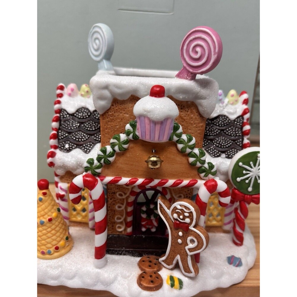Gingerbread Village PartyLite W/ Original Box Tea Light Christmas Cupcake Bell